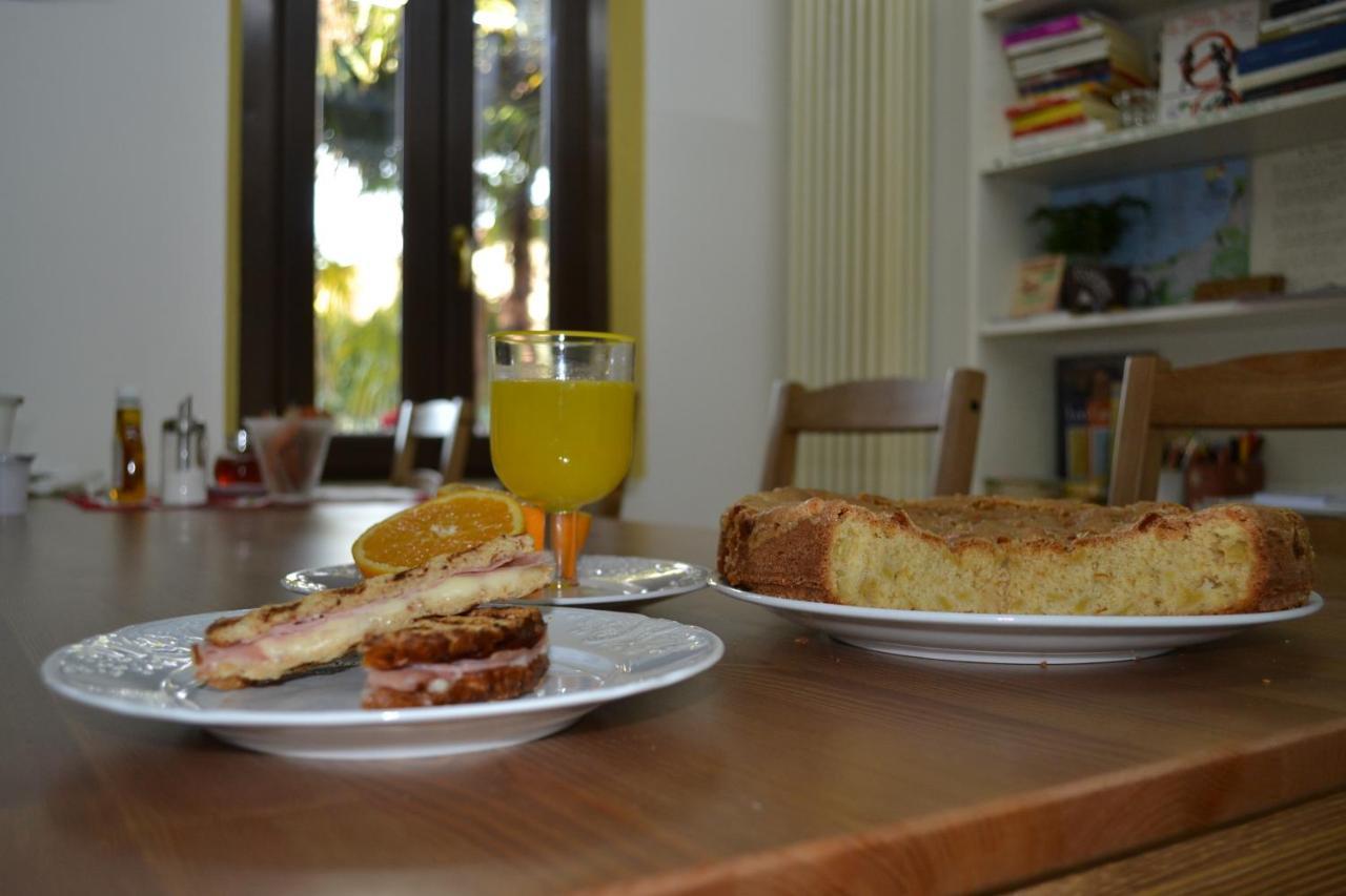 B&B Casa Mia Desenzano del Garda Luaran gambar