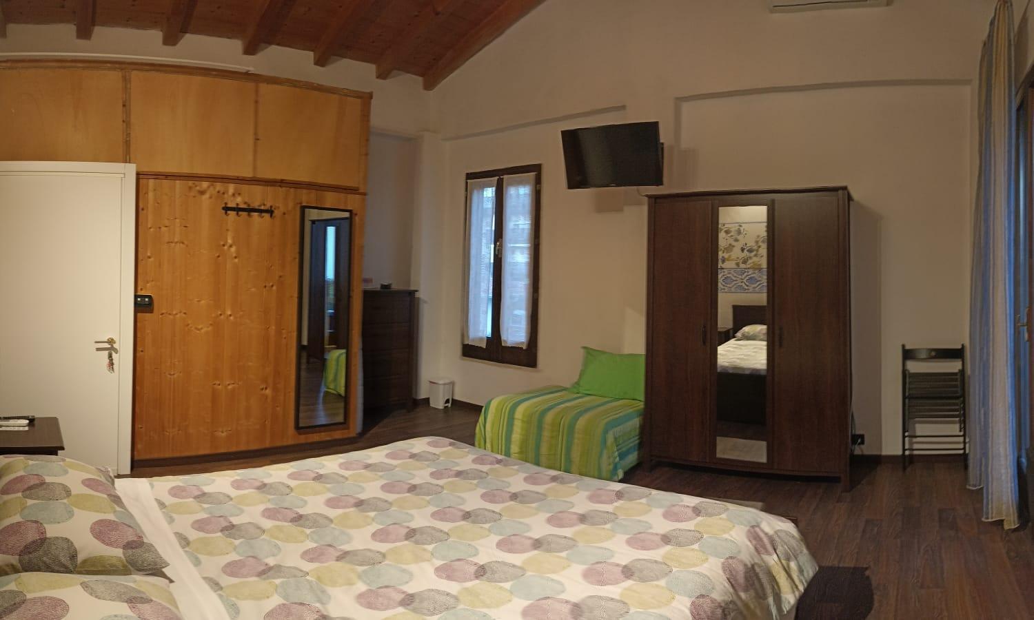B&B Casa Mia Desenzano del Garda Luaran gambar